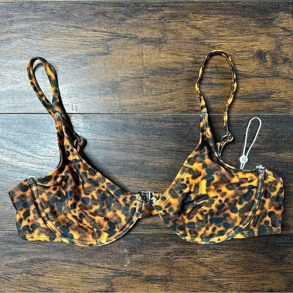 Missguided Leopard Print Bikini Top